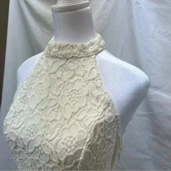 Abercrombie and Fitch cream colored lace halter dress - Picture 11 of 14